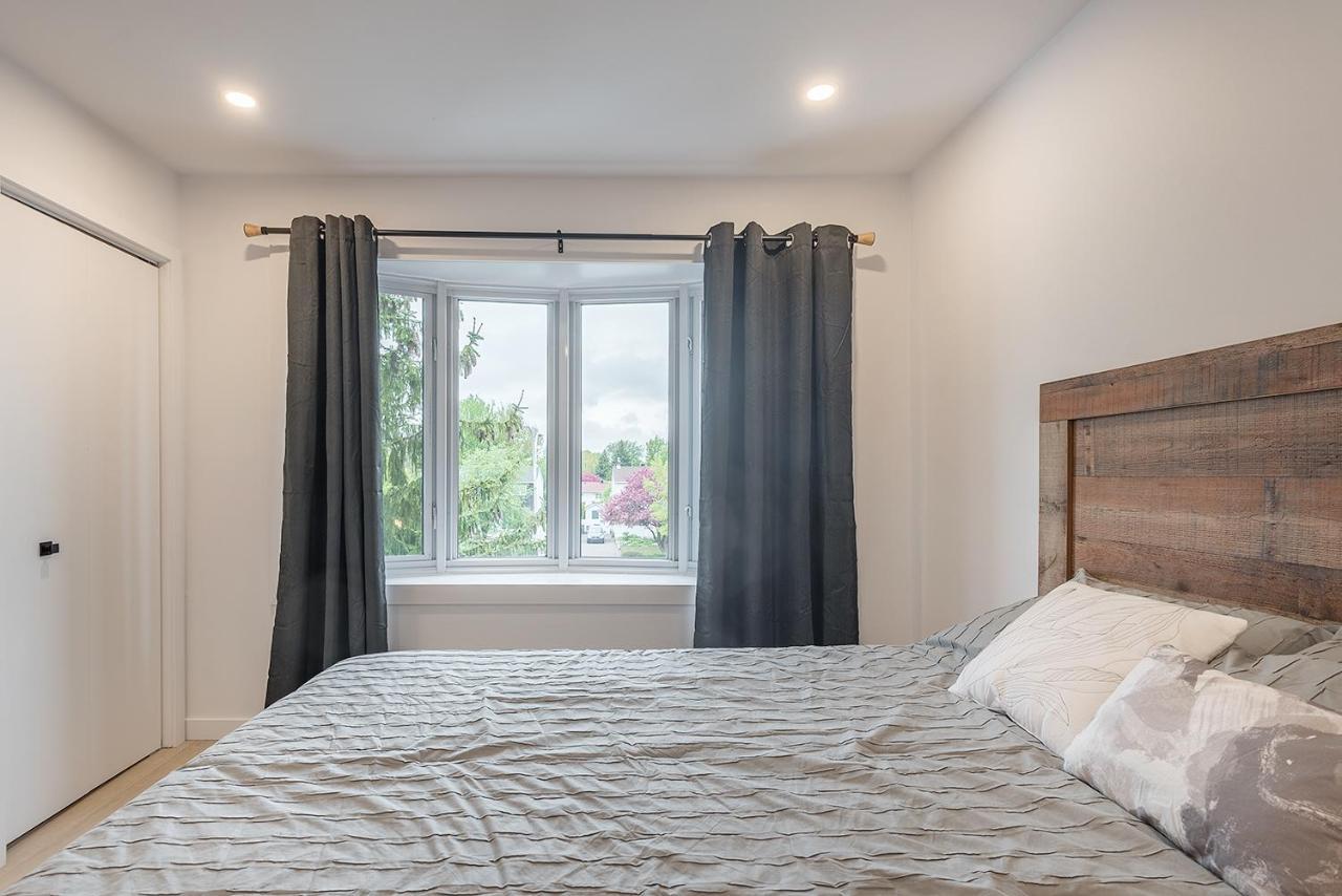 Free Parking Prime Location New Modern Condo Brossard Exteriör bild