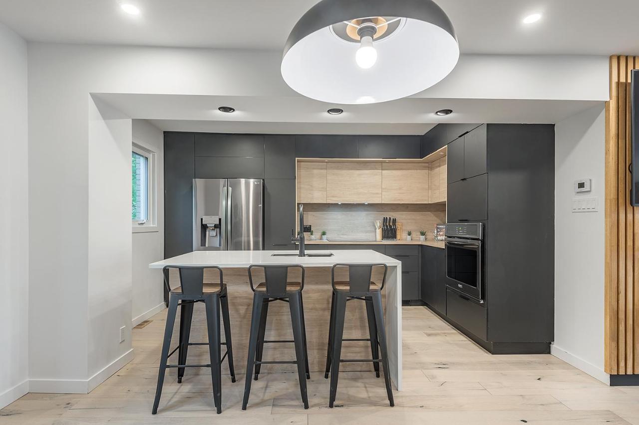 Free Parking Prime Location New Modern Condo Brossard Exteriör bild